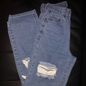 Baggy medium wash jeans